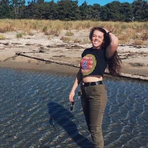 Meet your Posher, Sarah